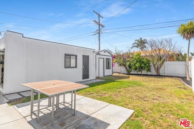 4038 W 59th Place, Los Angeles, CA 90043