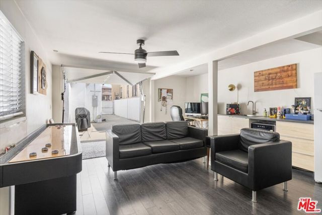 4038 W 59th Place, Los Angeles, CA 90043