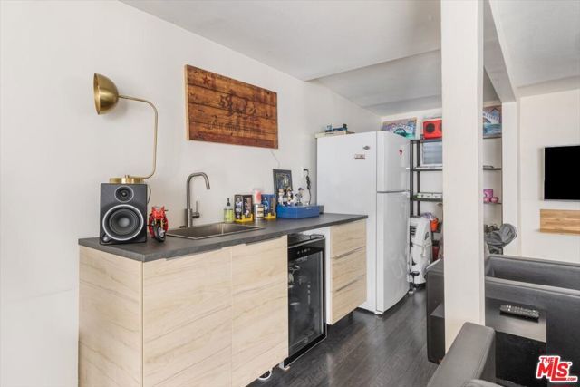 4038 W 59th Place, Los Angeles, CA 90043