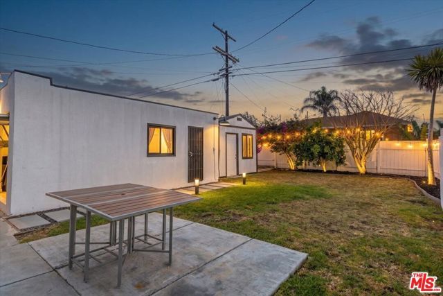 4038 W 59th Place, Los Angeles, CA 90043