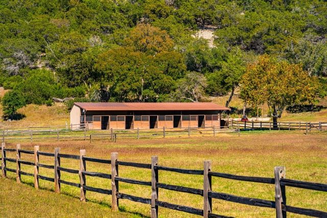 277 Stablewood Springs Dr # 14, Ingram, TX 78025