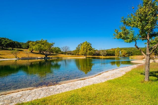 277 Stablewood Springs Dr # 14, Ingram, TX 78025