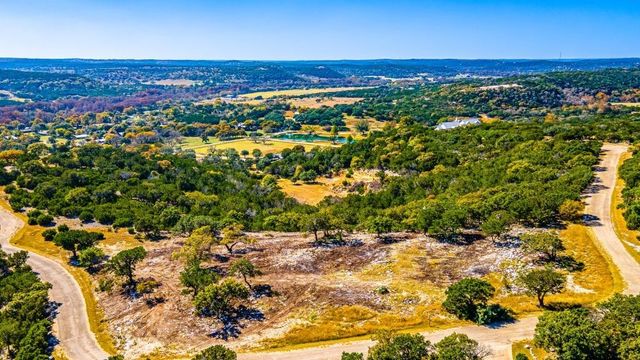 277 Stablewood Springs Dr # 14, Ingram, TX 78025