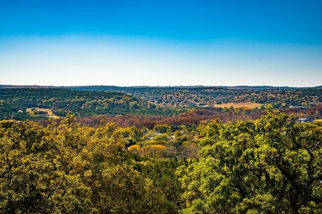 277 Stablewood Springs Dr # 14, Ingram, TX 78025