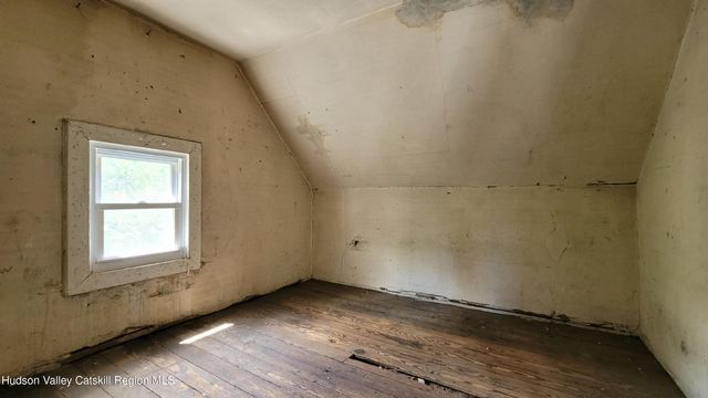 24 S Clinton Avenue, Kingston, NY 12401