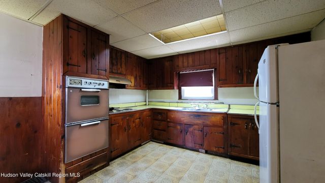 24 S Clinton Avenue, Kingston, NY 12401