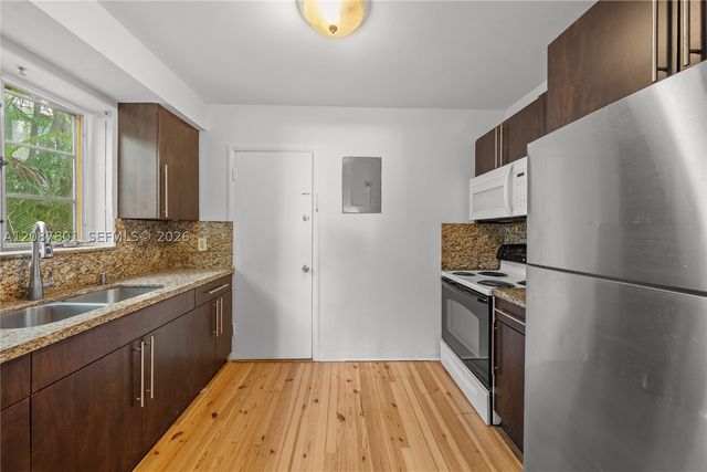 23 Majorca Ave, Coral Gables, FL 33134