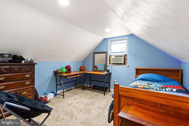 118 E 10TH AVE, Pine Hill, NJ 08021