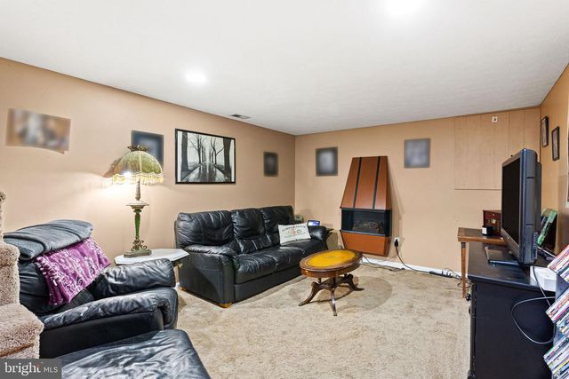 118 E 10TH AVE, Pine Hill, NJ 08021