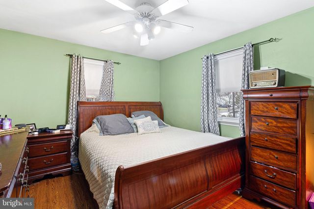 118 E 10TH AVE, Pine Hill, NJ 08021