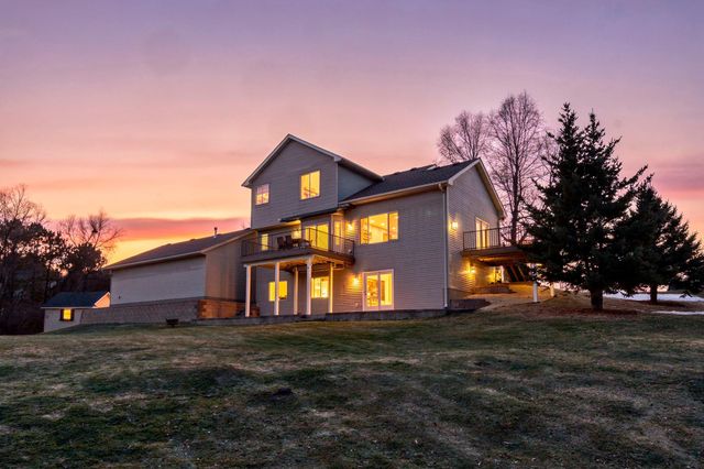 5818 212th Street N, Forest Lake, MN 55025