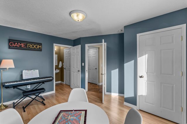 5818 212th Street N, Forest Lake, MN 55025