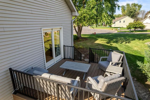 5818 212th Street N, Forest Lake, MN 55025