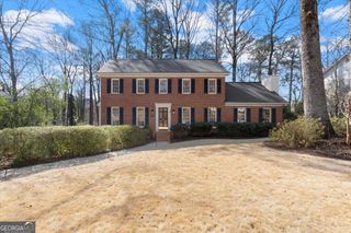 1098 Princeton Walk NE, Marietta, GA 30068