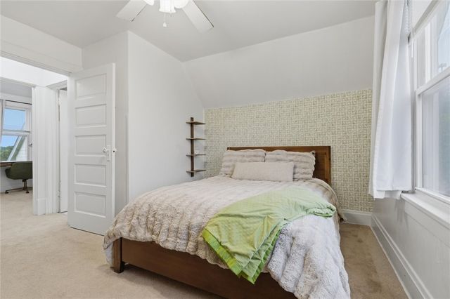 724 Saint Clair Avenue, Jeannette, PA 15644