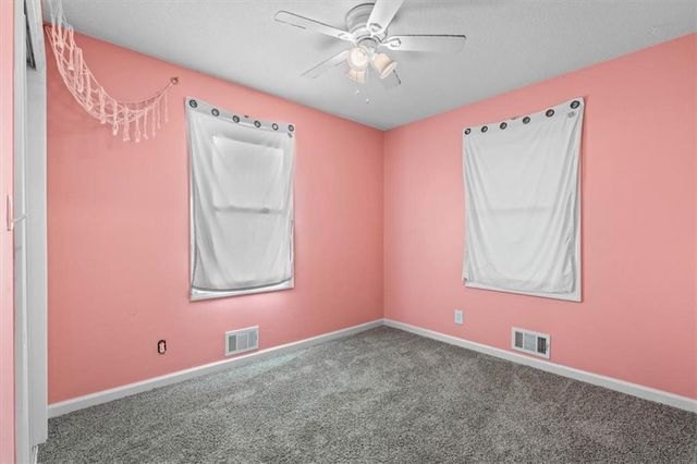 225 E Whittier Street, Kansas City, MO 64119