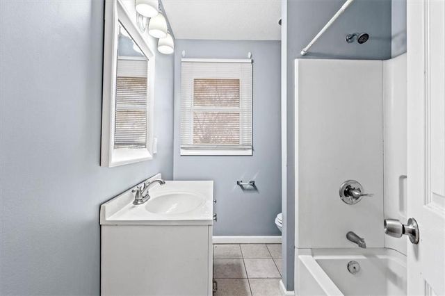 225 E Whittier Street, Kansas City, MO 64119