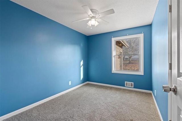 225 E Whittier Street, Kansas City, MO 64119