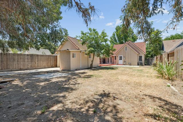 219 Sunset Blvd, Modesto, CA 95351