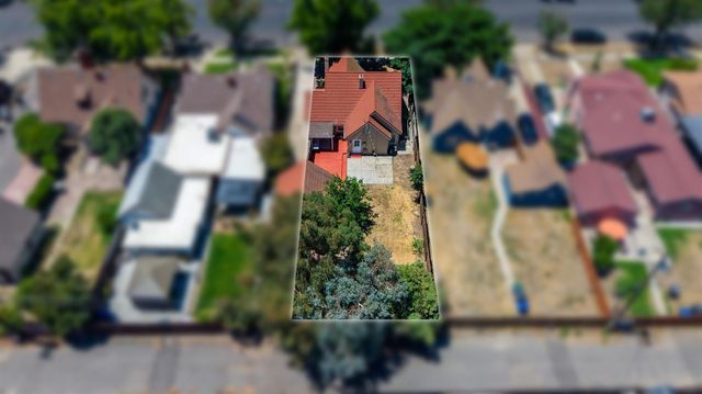 219 Sunset Blvd, Modesto, CA 95351