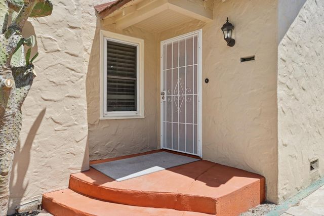 219 Sunset Blvd, Modesto, CA 95351