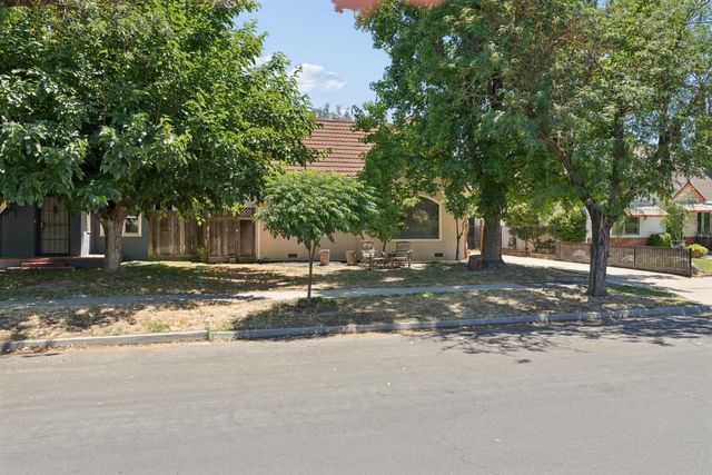 219 Sunset Blvd, Modesto, CA 95351