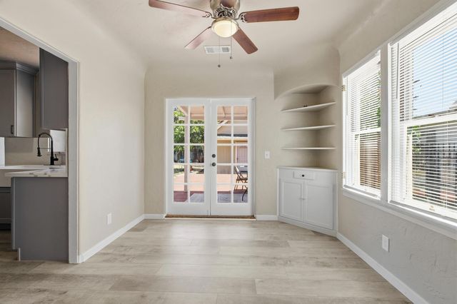 219 Sunset Blvd, Modesto, CA 95351