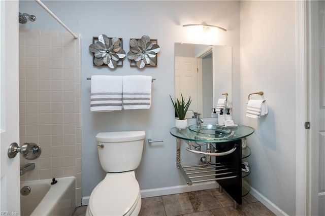 4802 Bay Landing DR, Virginia Beach, VA 23455