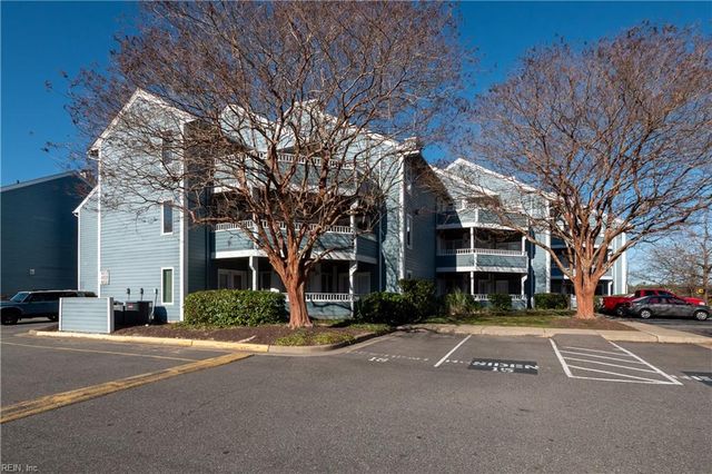 4802 Bay Landing DR, Virginia Beach, VA 23455
