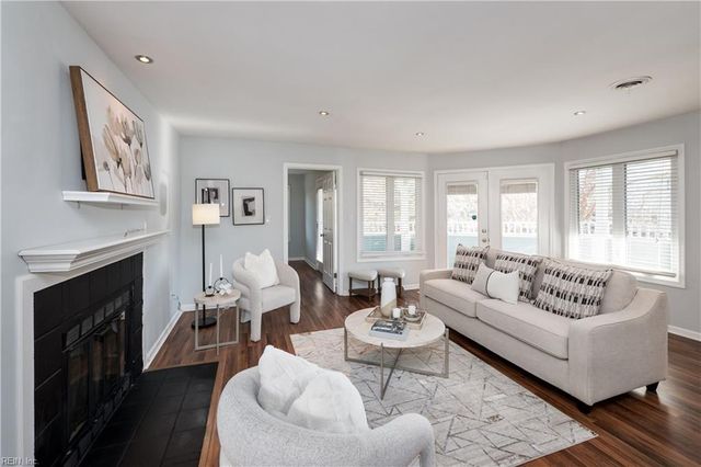 4802 Bay Landing DR, Virginia Beach, VA 23455