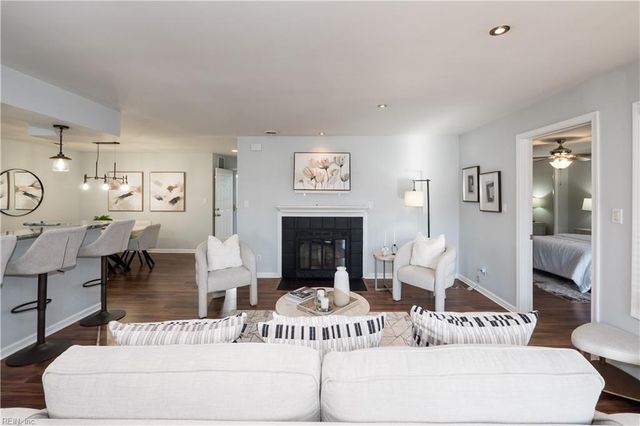 4802 Bay Landing DR, Virginia Beach, VA 23455