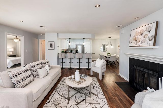 4802 Bay Landing DR, Virginia Beach, VA 23455