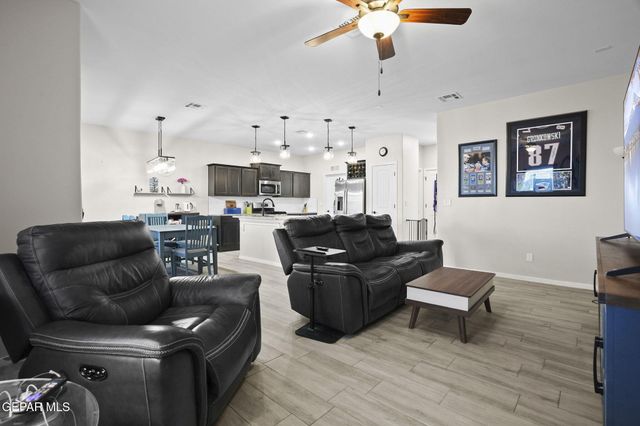 2705 MARIA CASAS Street, El Paso, TX 79938