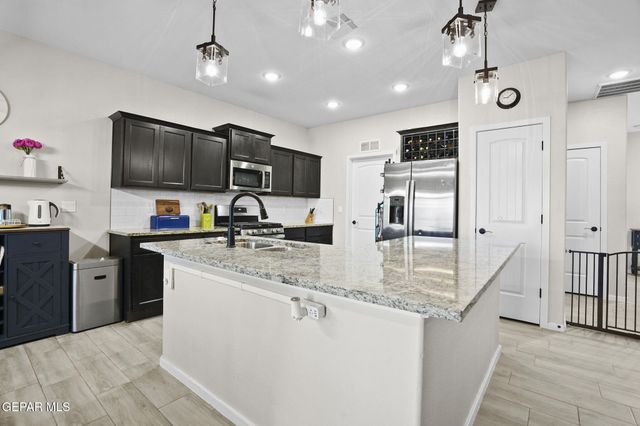 2705 MARIA CASAS Street, El Paso, TX 79938