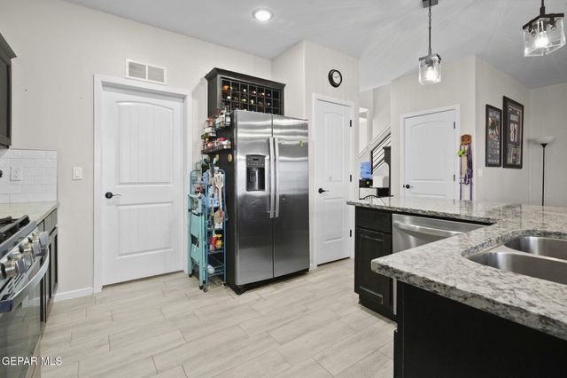 2705 MARIA CASAS Street, El Paso, TX 79938