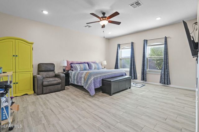 2705 MARIA CASAS Street, El Paso, TX 79938