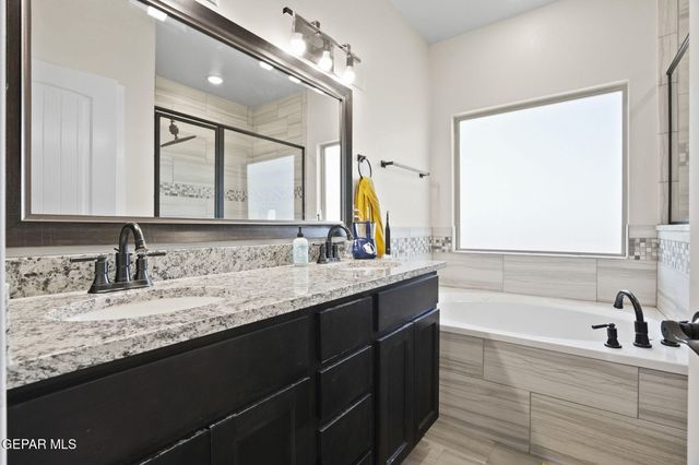 2705 MARIA CASAS Street, El Paso, TX 79938