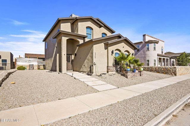 2705 MARIA CASAS Street, El Paso, TX 79938
