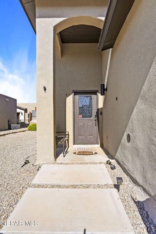2705 MARIA CASAS Street, El Paso, TX 79938