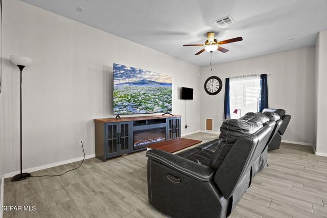 2705 MARIA CASAS Street, El Paso, TX 79938