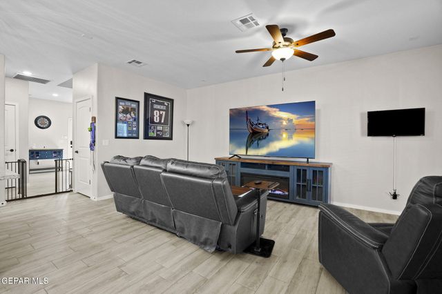 2705 MARIA CASAS Street, El Paso, TX 79938