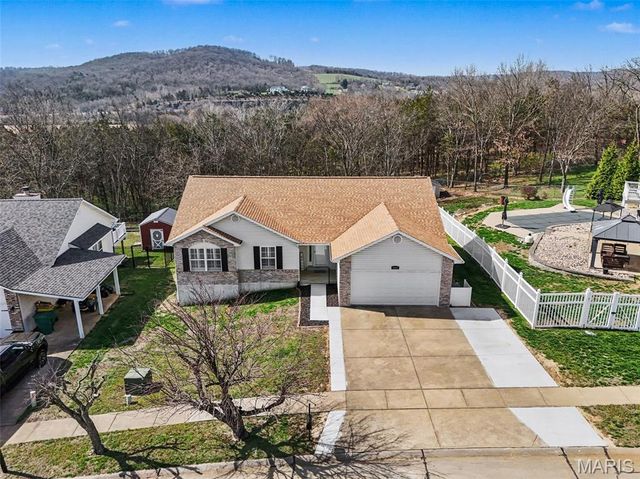 2525 Castle Pines Drive, Imperial, MO 63052