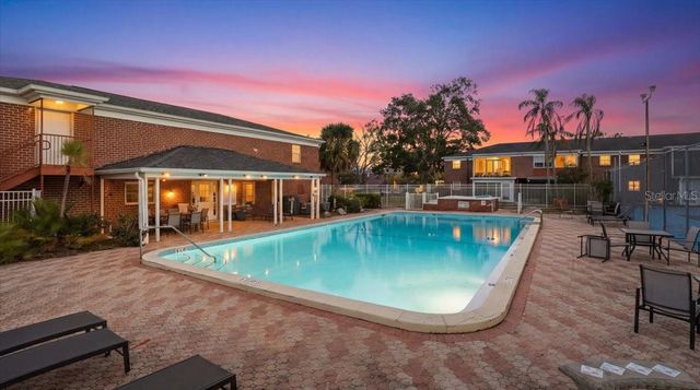 8511 12TH WAY N A, St Petersburg, FL 33702