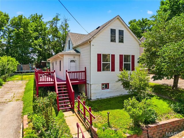 210 Horn Avenue, St Louis, MO 63125