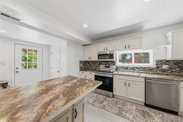210 Horn Avenue, St Louis, MO 63125