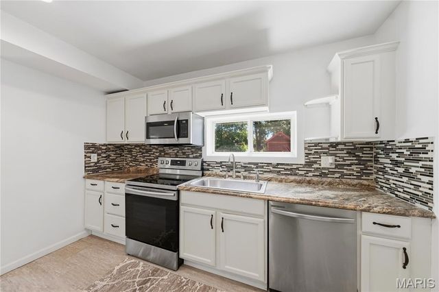 210 Horn Avenue, St Louis, MO 63125