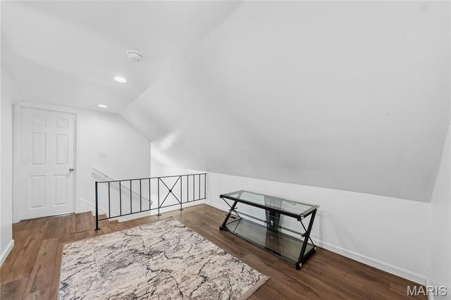 210 Horn Avenue, St Louis, MO 63125
