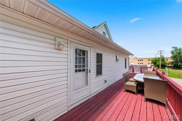 210 Horn Avenue, St Louis, MO 63125