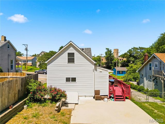 210 Horn Avenue, St Louis, MO 63125
