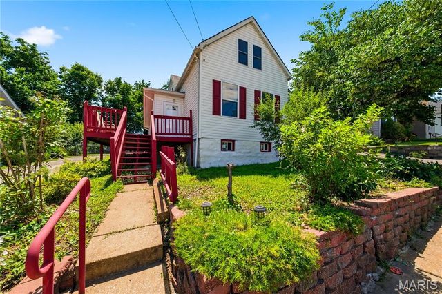 210 Horn Avenue, St Louis, MO 63125